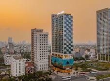 Фото отеля Awaken Da Nang Hotel