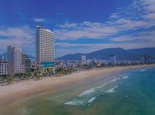 Фото отеля Le Sands Oceanfront Danang Hotel