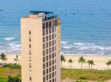 Фото отеля Mangata Beachfront Hotel