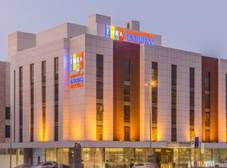 Фото отеля Ewaa Express Hotel - Al Hamra