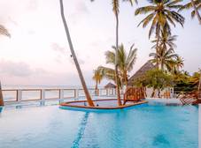 Фото отеля TIKI Beach Club & Resort