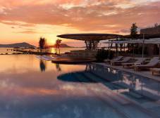 Фото отеля W Costa Navarino