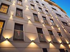 Фото отеля Stayso The House Hotel