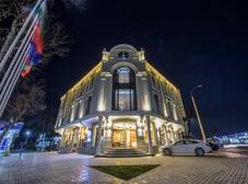 Фото отеля Corner Hotel