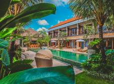 Фото отеля Kahayana Suites Ubud