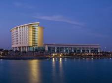 Фото отеля Bay La Sun Hotel & Marina