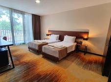 Фото отеля Carousel Hotel