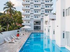 Фото отеля The Up Phu Quoc