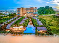 Фото отеля Koi Resort & Residence Da Nang