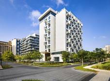 Фото отеля Tumbi West Palm Beach Hotel Dubai,Tapestry Collection Hilton