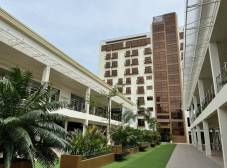 Фото отеля 88th Avenue