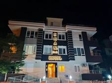 Фото отеля Khan's B&B Hotel