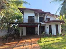 Фото отеля Kumara Guest House