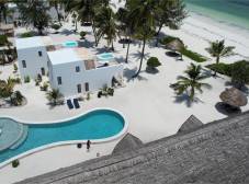 Фото отеля Kijani Beach Villas