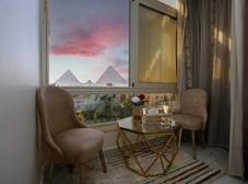 Фото отеля The Palace Pyramids Inn